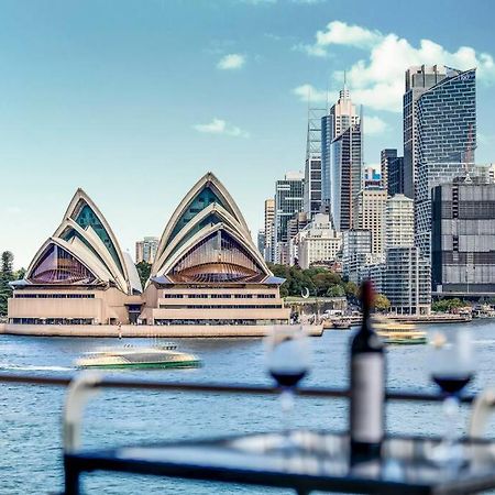 Iconic Harbour Bridge Views Apartment Sydney Exterior photo